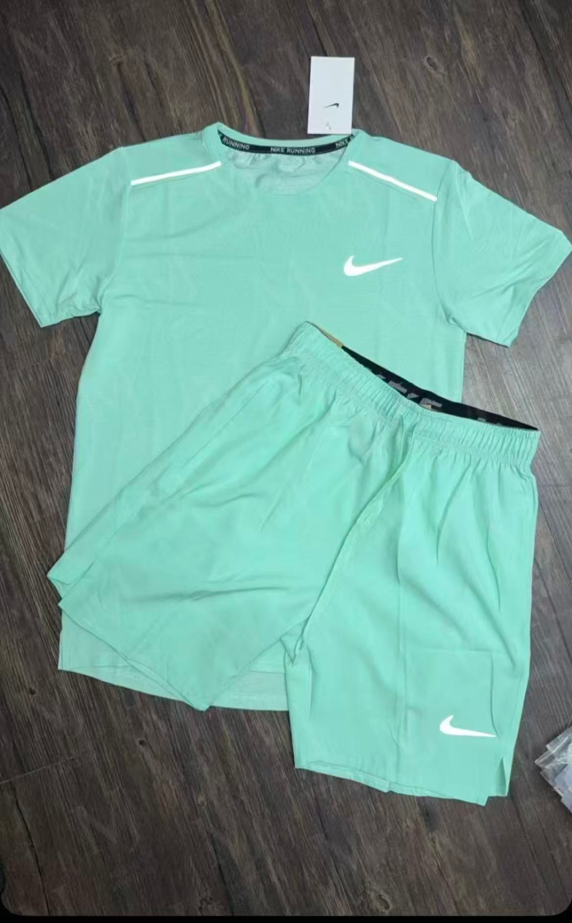 Nike korte setjes